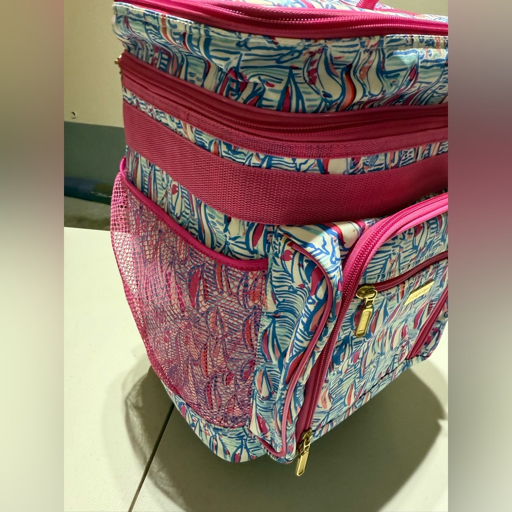 NEW Lilly Pulitzer Rolling Cooler - Picture 10 of 13